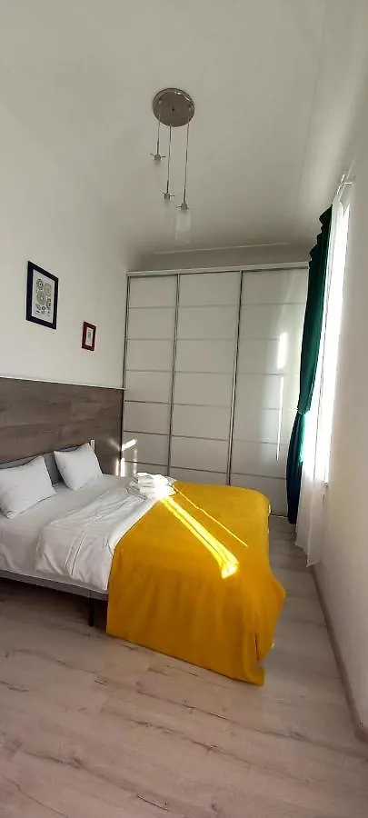 كييف Apartments In The Center, Lev Tolstoy Square