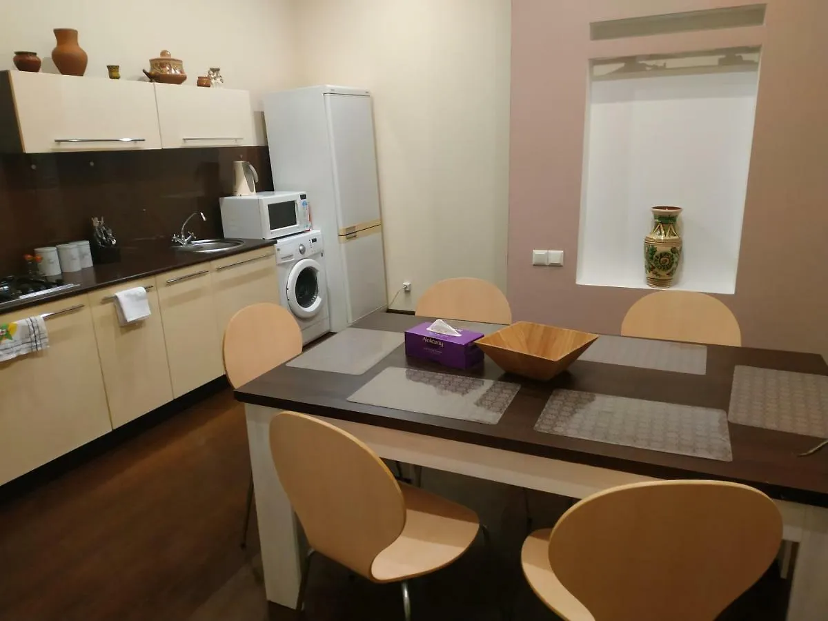 كييف Apartments In The Center, Lev Tolstoy Square